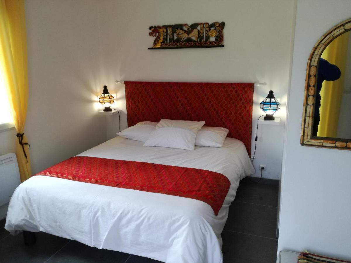 Les Rouges Gorges Bed & Breakfast Lugos Екстериор снимка