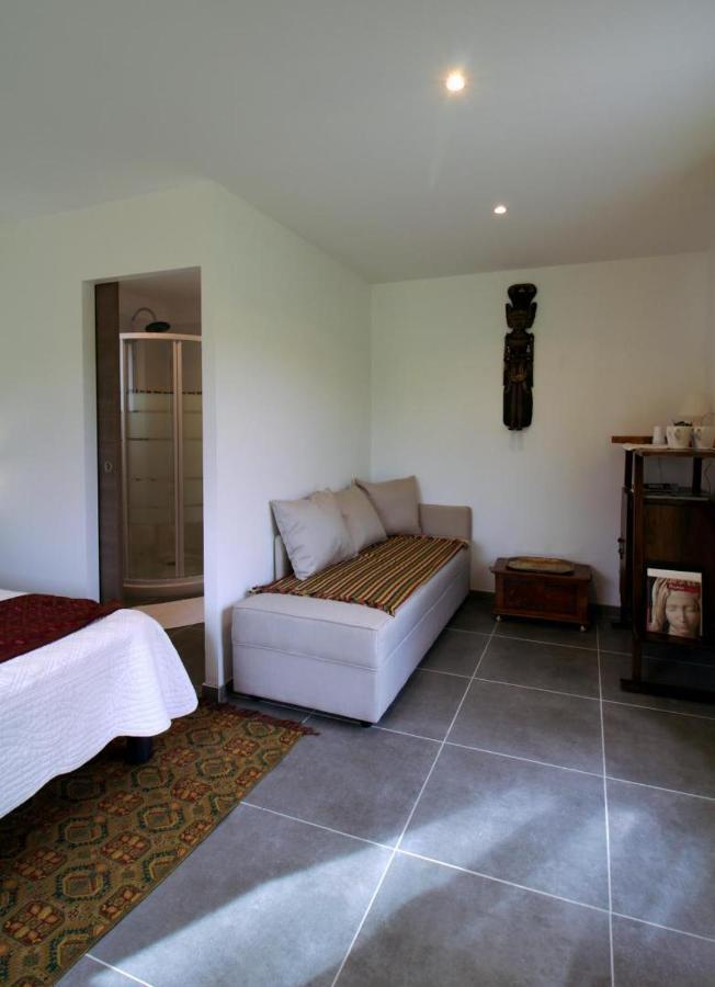 Les Rouges Gorges Bed & Breakfast Lugos Екстериор снимка