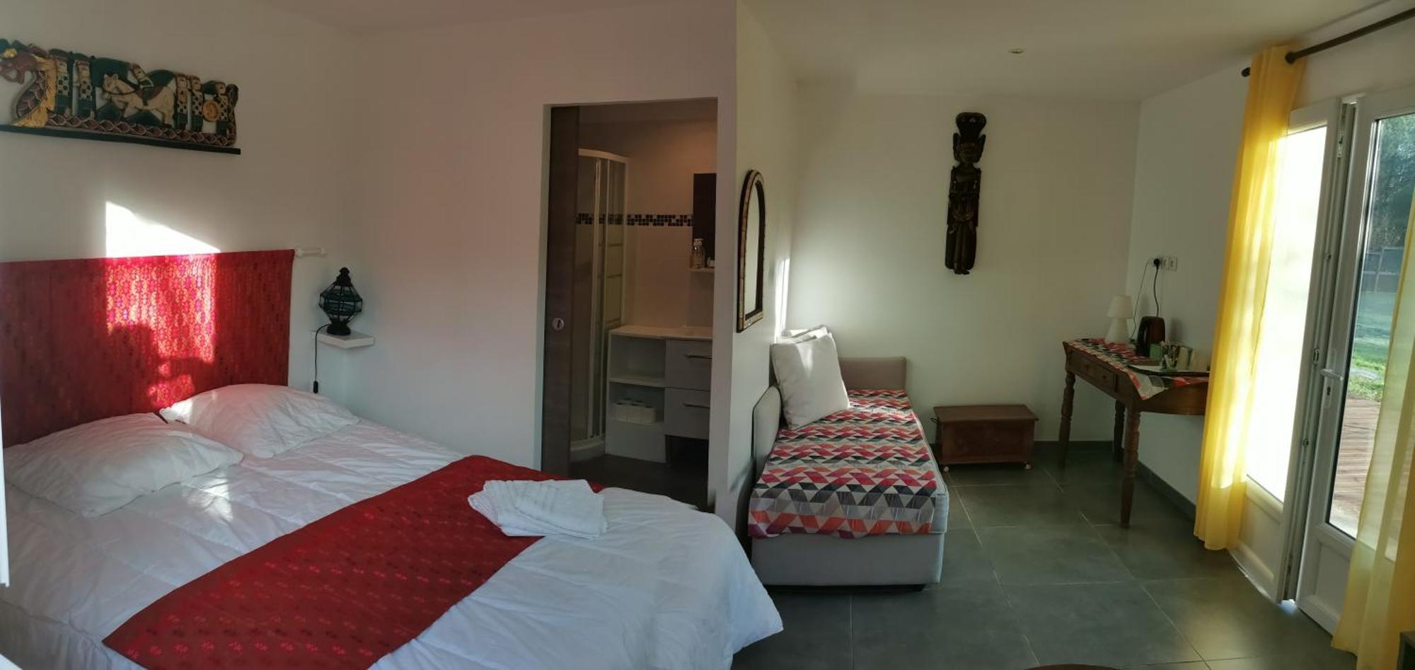 Les Rouges Gorges Bed & Breakfast Lugos Екстериор снимка